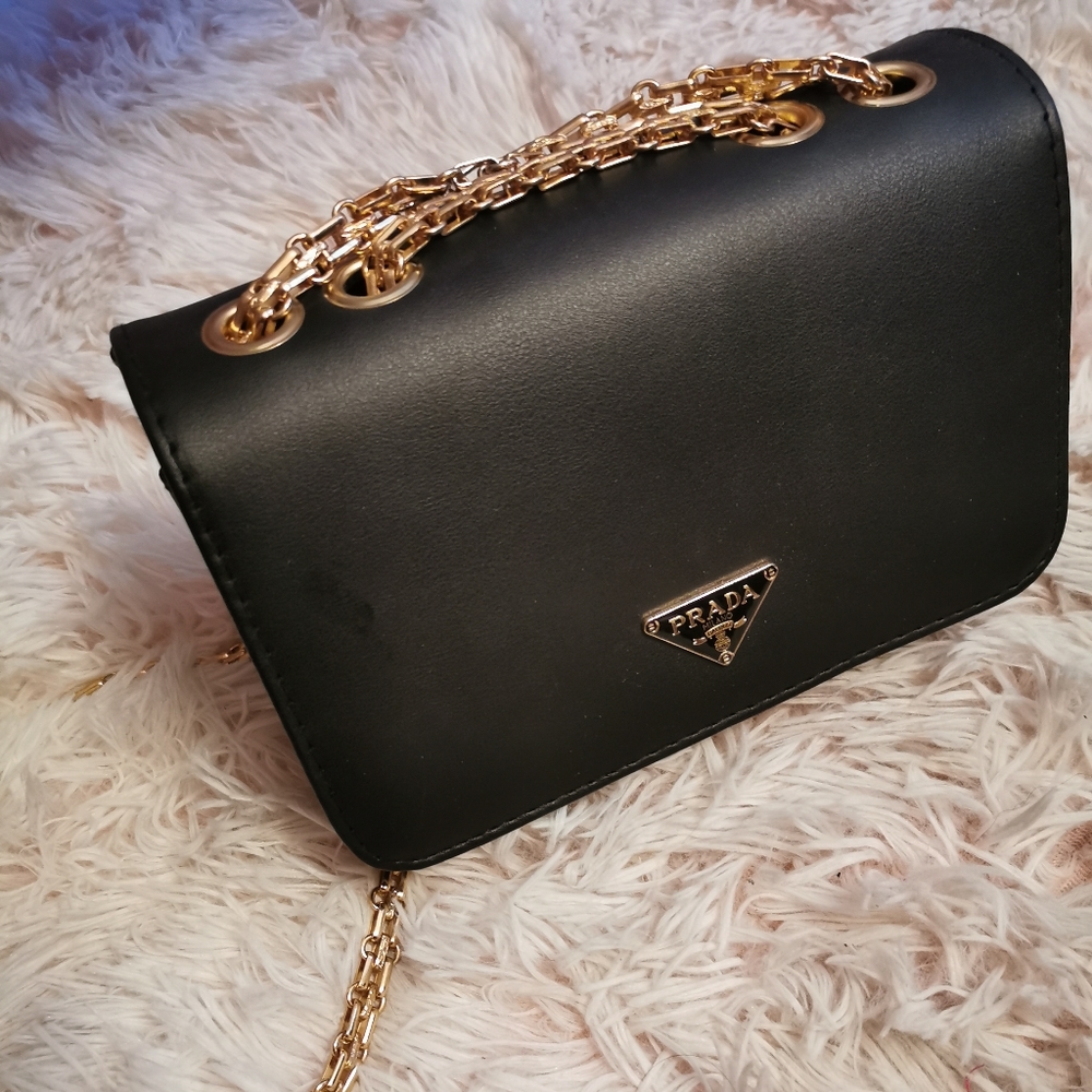 Copy prada
